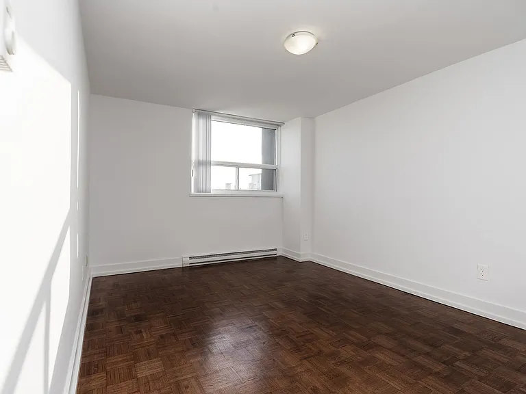 265 Dixon Rd — Photo 10
