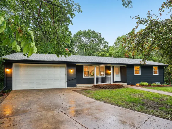 9100 Oakwood Rd, Saint Bonifacius, MN 55375