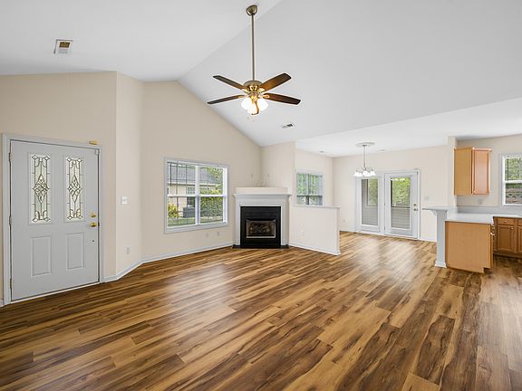 4th image of 2751 Andover Glen Rd