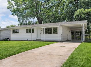 906 Chula Dr, Hazelwood, MO 63042