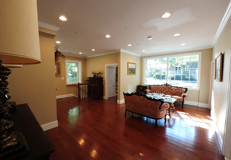 259 Kent St #1 — Photo 7