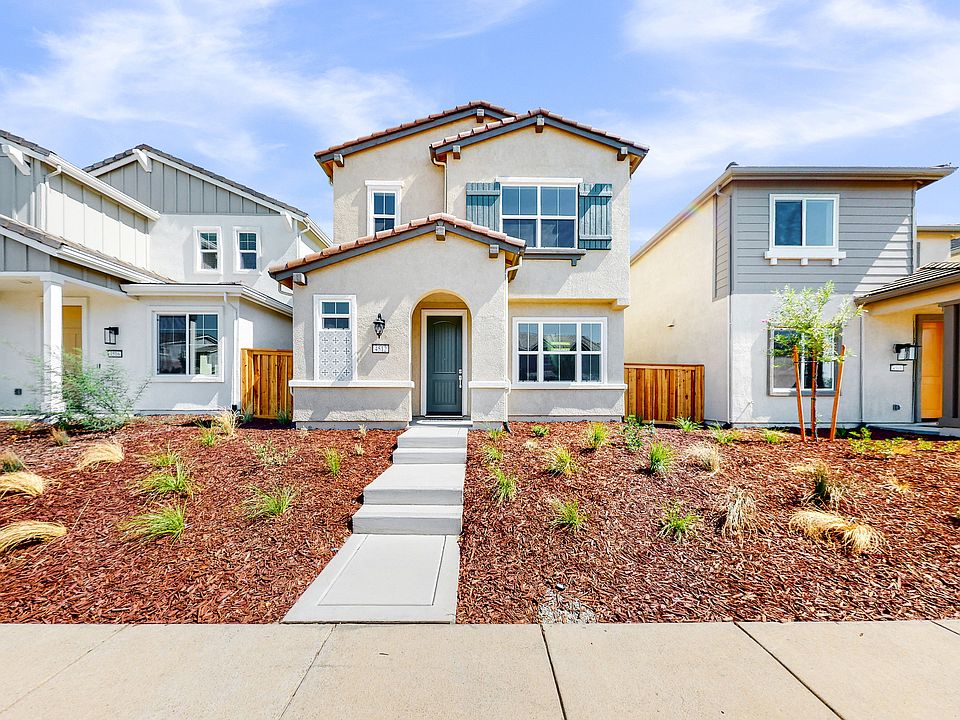 Everly Homesite 38 4512 Juneberry Drive
