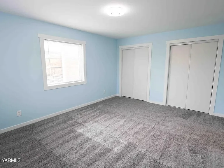 1900 W Mead Ave #1 — Photo 8