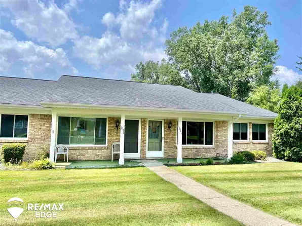 1051 Normandy Terrace Dr, Flint, MI 48532