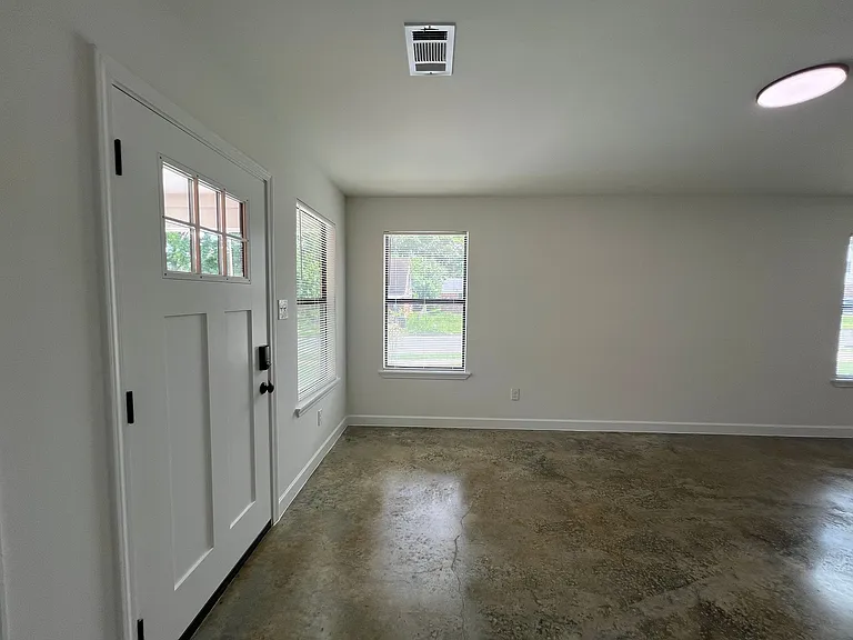3701 Glenburee Cv — Photo 12