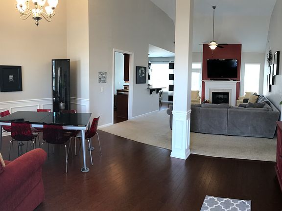 3rd image of 371 Stratford Park Blvd