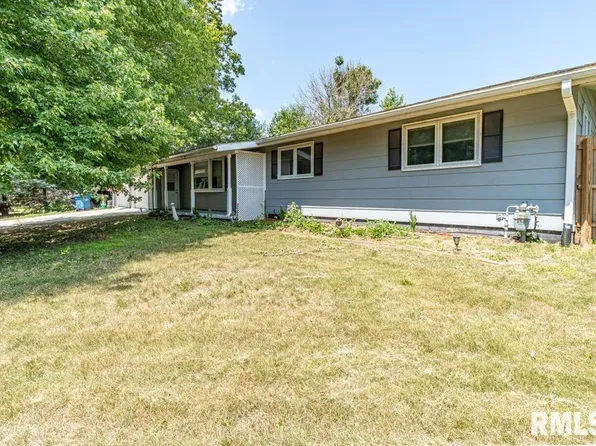 15 Furlane Dr, San Jose, IL 62682