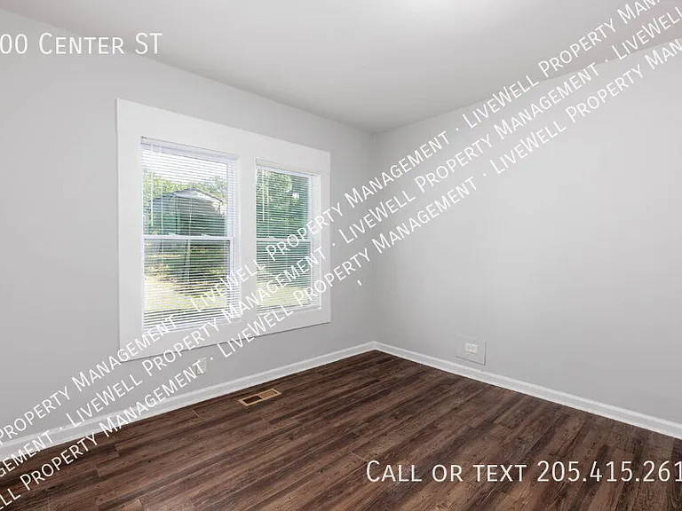 200 Center St — Photo 14