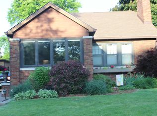 2510 27th St, Moline, IL 61265