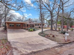 1480 Woodland Dr, Canton, TX 75103