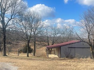 12779 Hogeye Rd, Prairie Grove, AR 72753