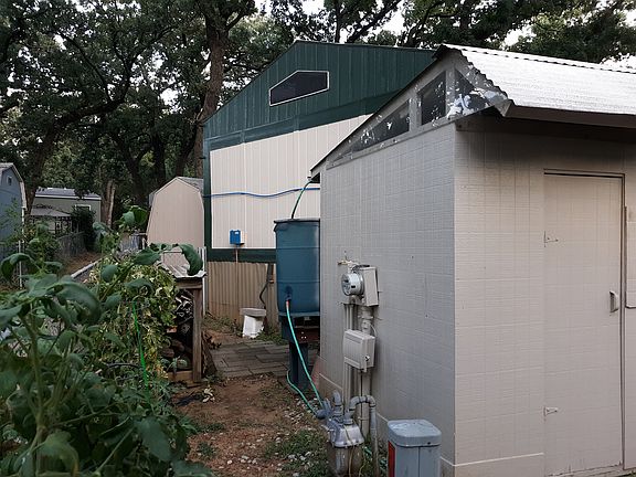 4th image of 5010 Redwood Dr N