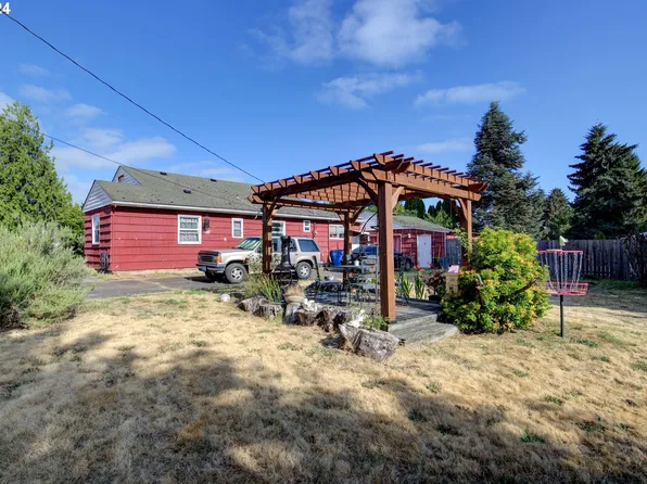 8010 NE 30th St, Vancouver, WA 98662