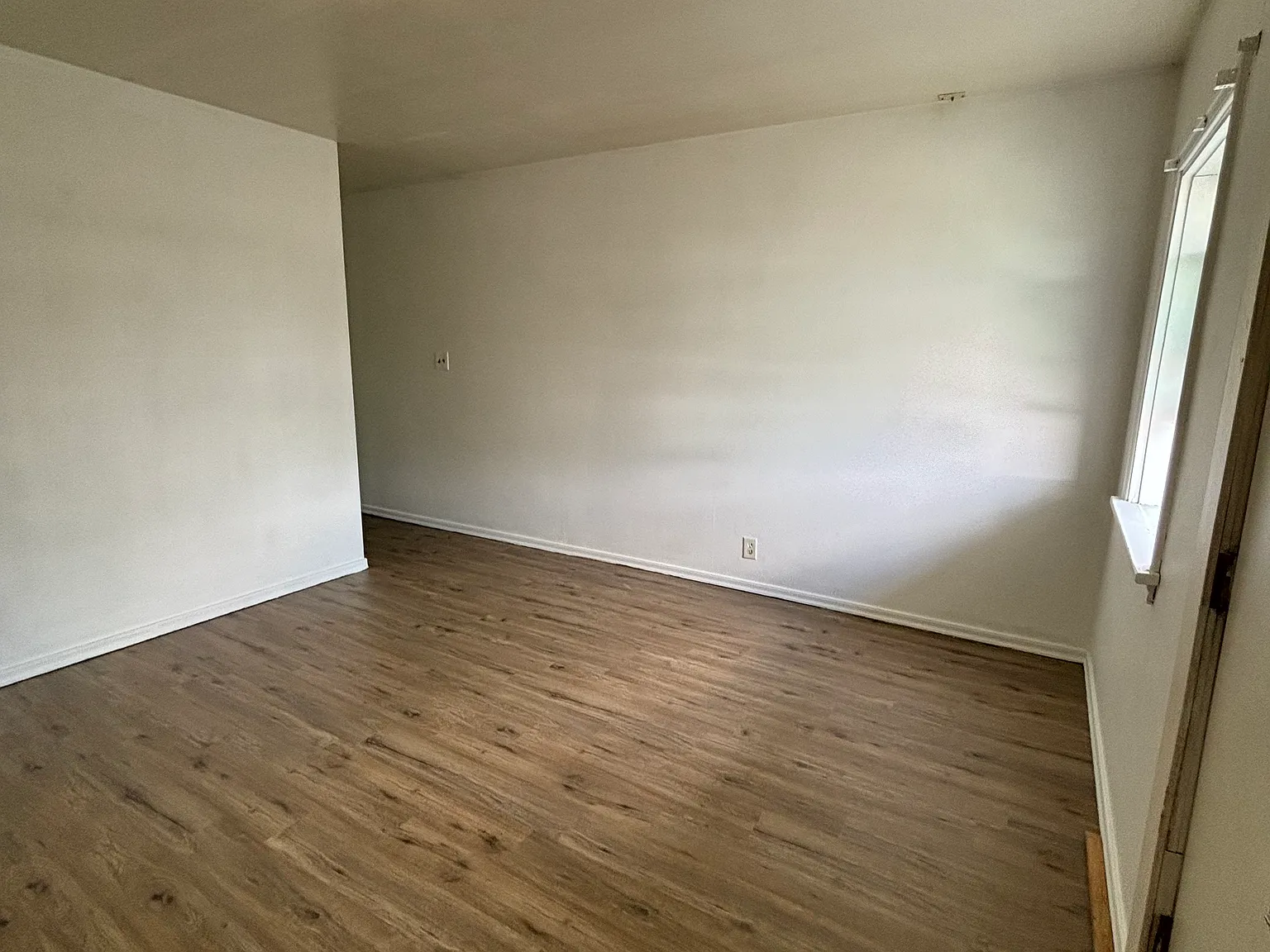 1 bed, 750 sqft, $850 — Photo 3