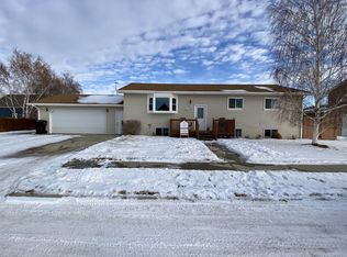 2012 17th Ct W, Williston, ND 58801