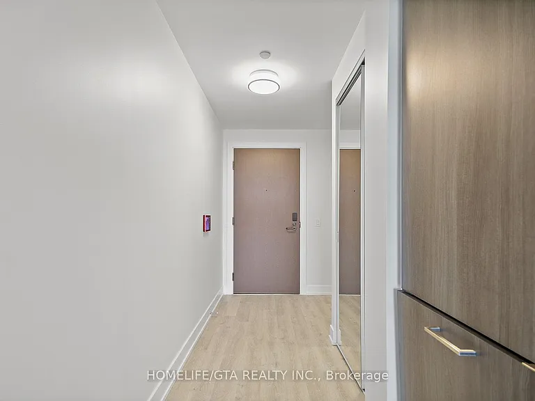 30 Inn On The Park Dr #2408 — Photo 6