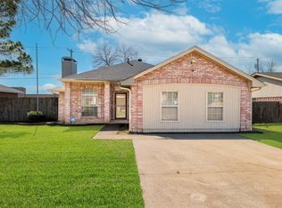 709 Raywood Dr, Grand Prairie, TX 75052