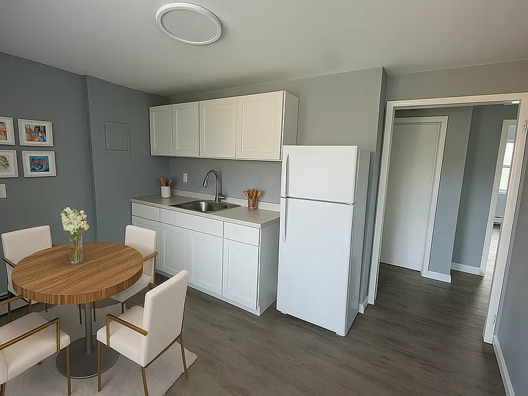 The Summit Apartments — Photo 2