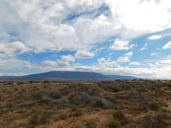 6628 Hamilton Rd NE, Rio Rancho, NM 87144