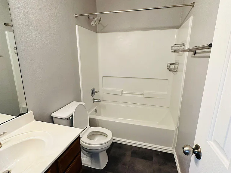 2nd Full Bathroom