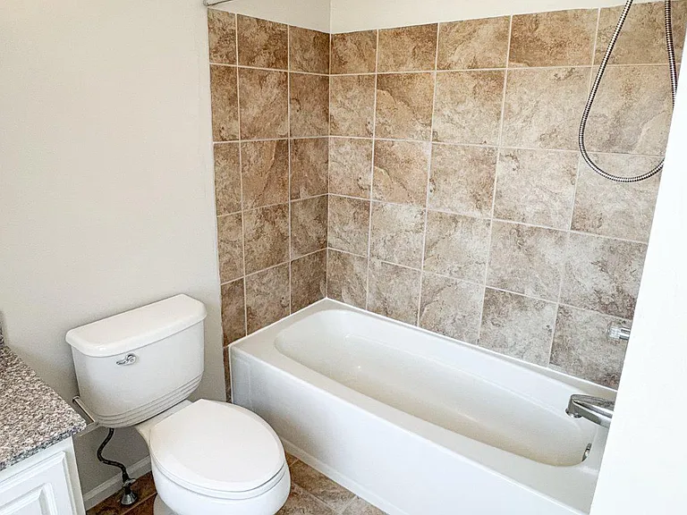 180 Deer Run Ct — Photo 12