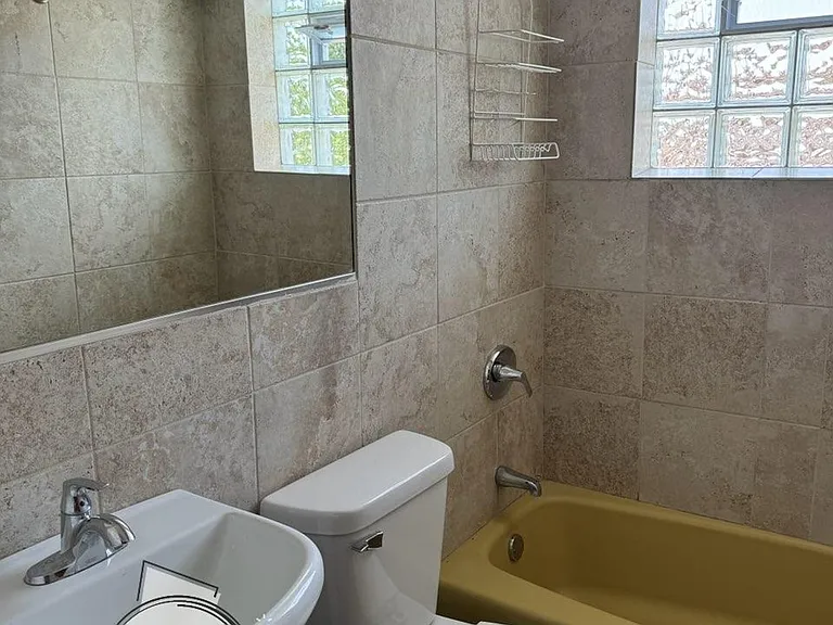 Dunning Area Apts! — Photo 4
