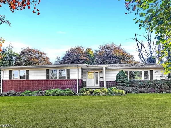 1249 Deerfield Ct, Mountainside Boro, NJ 07092