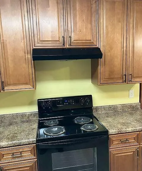 7157 Williamsburg Dr — Photo 5