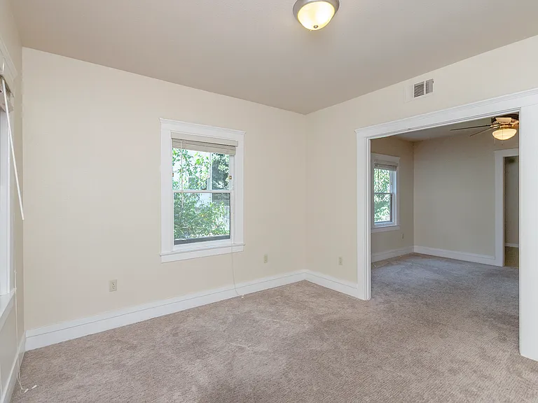 615 T St #4 — Photo 4