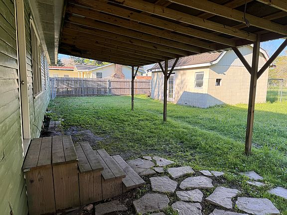 4th image of 149 Sylvia St