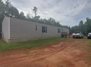 121 Crest Rd, Campobello, SC 29322