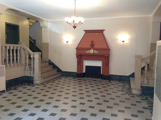 Rented by Rolling Stone Realty LLC | media 11