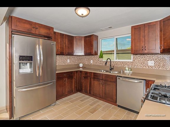 2nd image of 5009 Ellison Pl