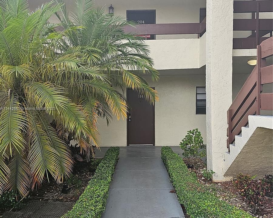 1st image of 9070 SW 125th Ave #A104