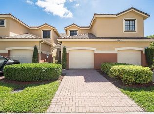 3820 Tree Top Dr, Fort Lauderdale, FL 33332