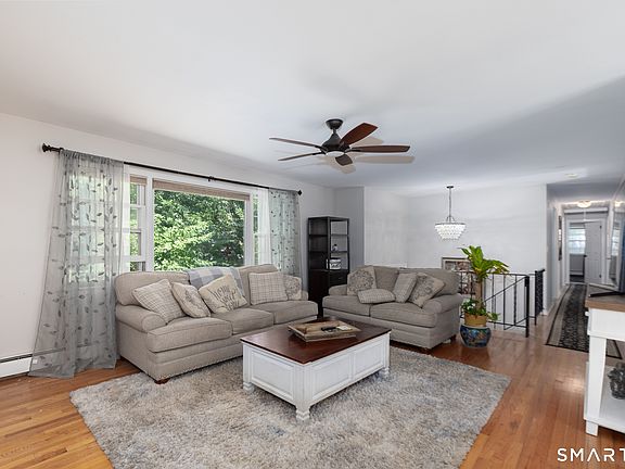 4th image of 77 Pleasant Drive