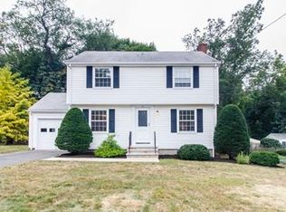 40 Roberts Dr, Weymouth, MA 02190