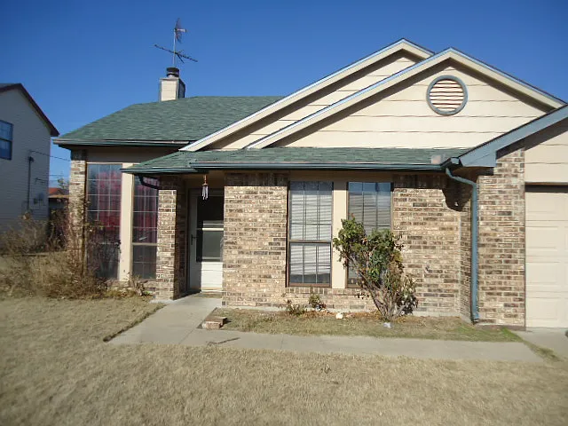 2403 Hemlock Dr — Photo 14