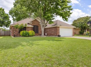 1511 Clover Ln, Granbury, TX 76048