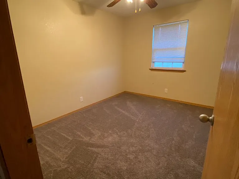 4557 E Zora St #D — Photo 18