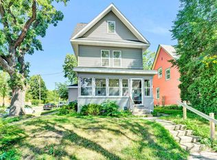 2057 Carroll Ave, Saint Paul, MN 55104