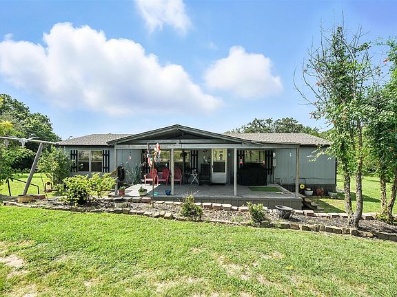 3rd image of 1933 Carter Rd