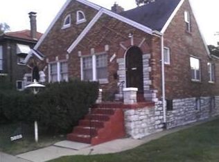 5926-5928 N Pointe Blvd, Saint Louis, MO