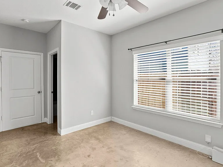 2806 Gordon Ave — Photo 26