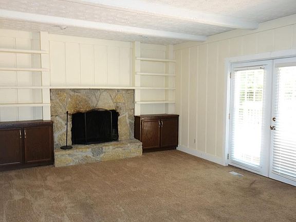 5th image of 9111 Woodbridge Ct