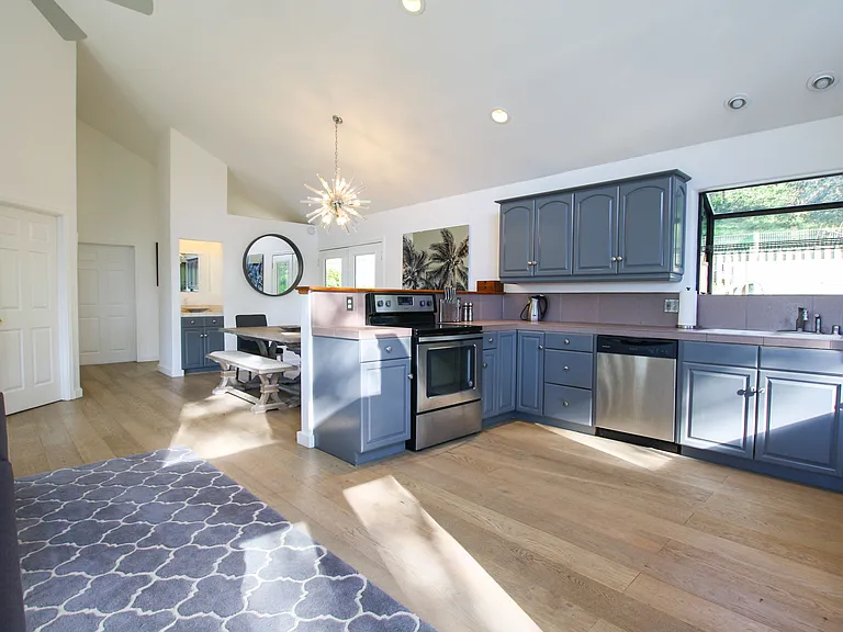 6564 Sonoma Mountain Rd — Photo 2