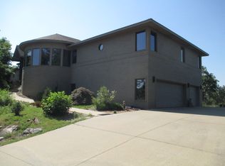 8 Norfork Dr, Maumelle, AR 72113