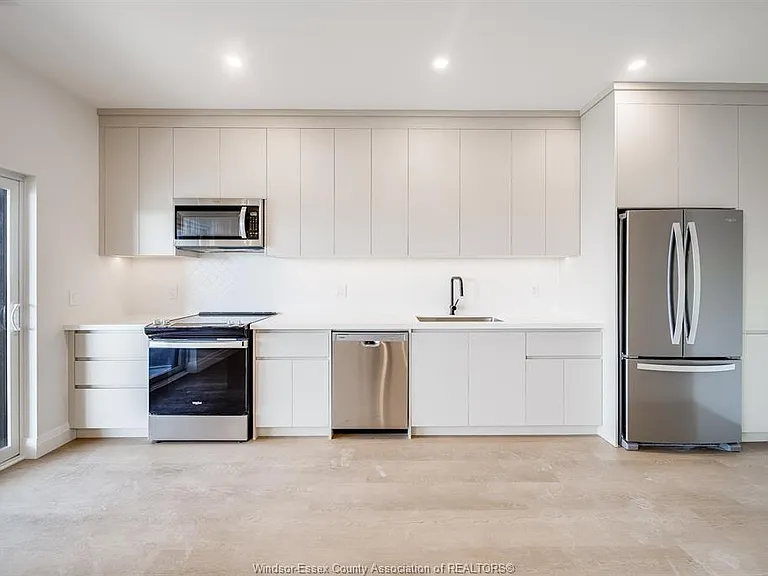 4300 Laurier Pkwy #543 — Photo 17