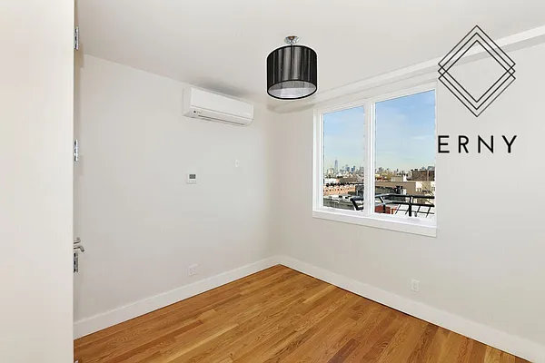 Rented by ERNY LLC | media 24