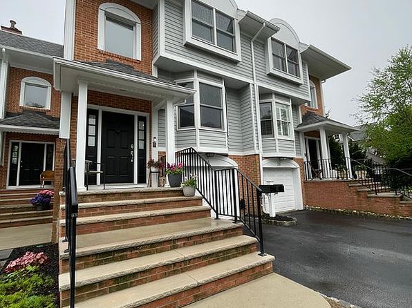 65 E River Rd APT 28